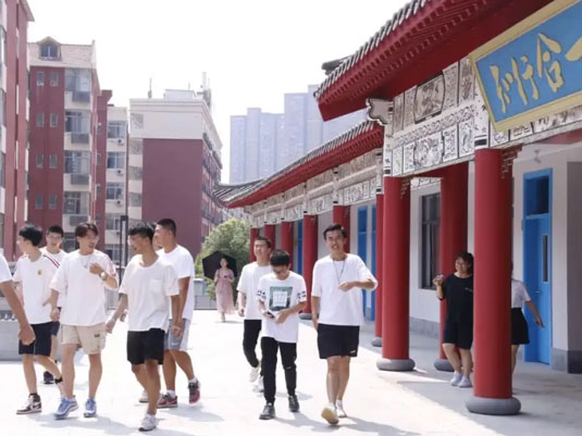 �ϲ�����һ��