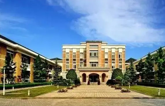 武汉长江国际学校
