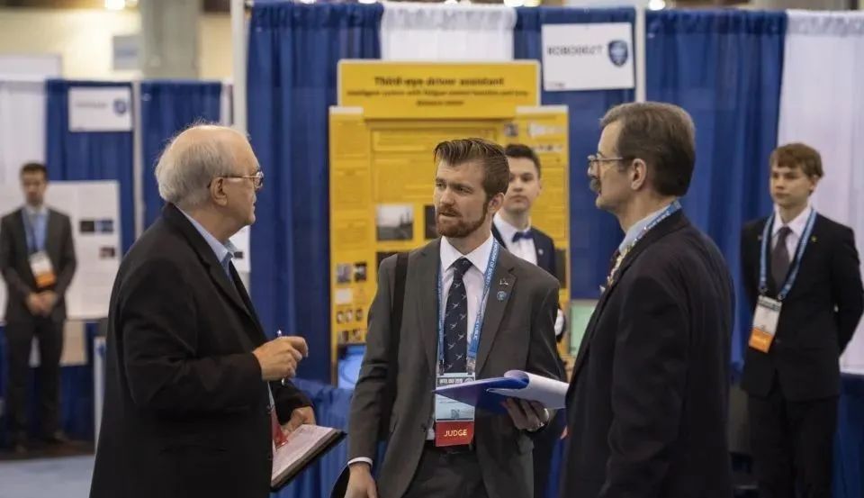 �������� | Ӣ�ض����ʿ�ѧ�빤�̴�����Intel ISEF��